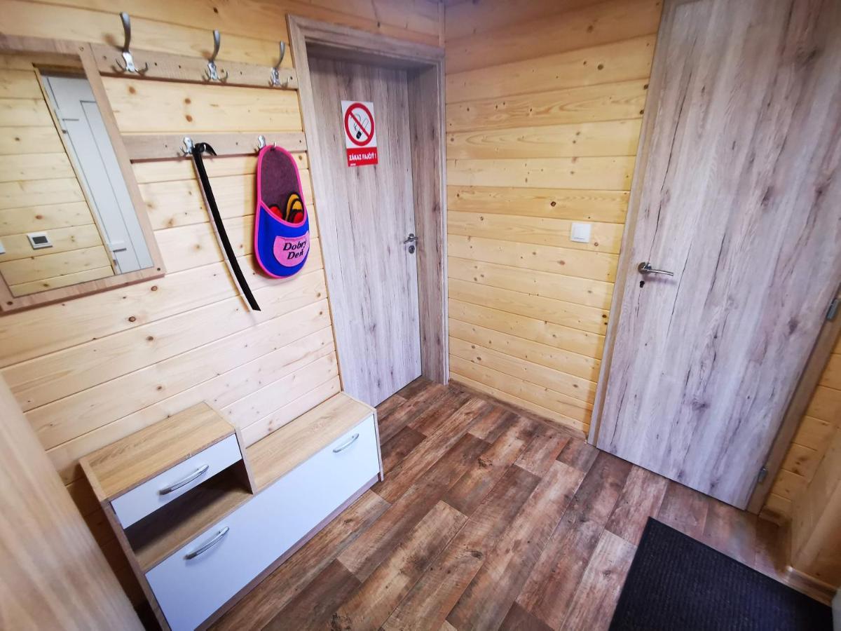 Chata Baska Na Liptove S Vlastnym Dvorom Liptovsky Mikulas Exterior photo