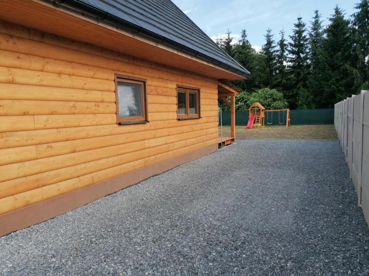 Chata Baska Na Liptove S Vlastnym Dvorom Liptovsky Mikulas Exterior photo