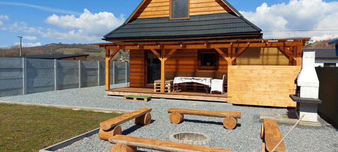 Chata Baska Na Liptove S Vlastnym Dvorom Liptovsky Mikulas Exterior photo